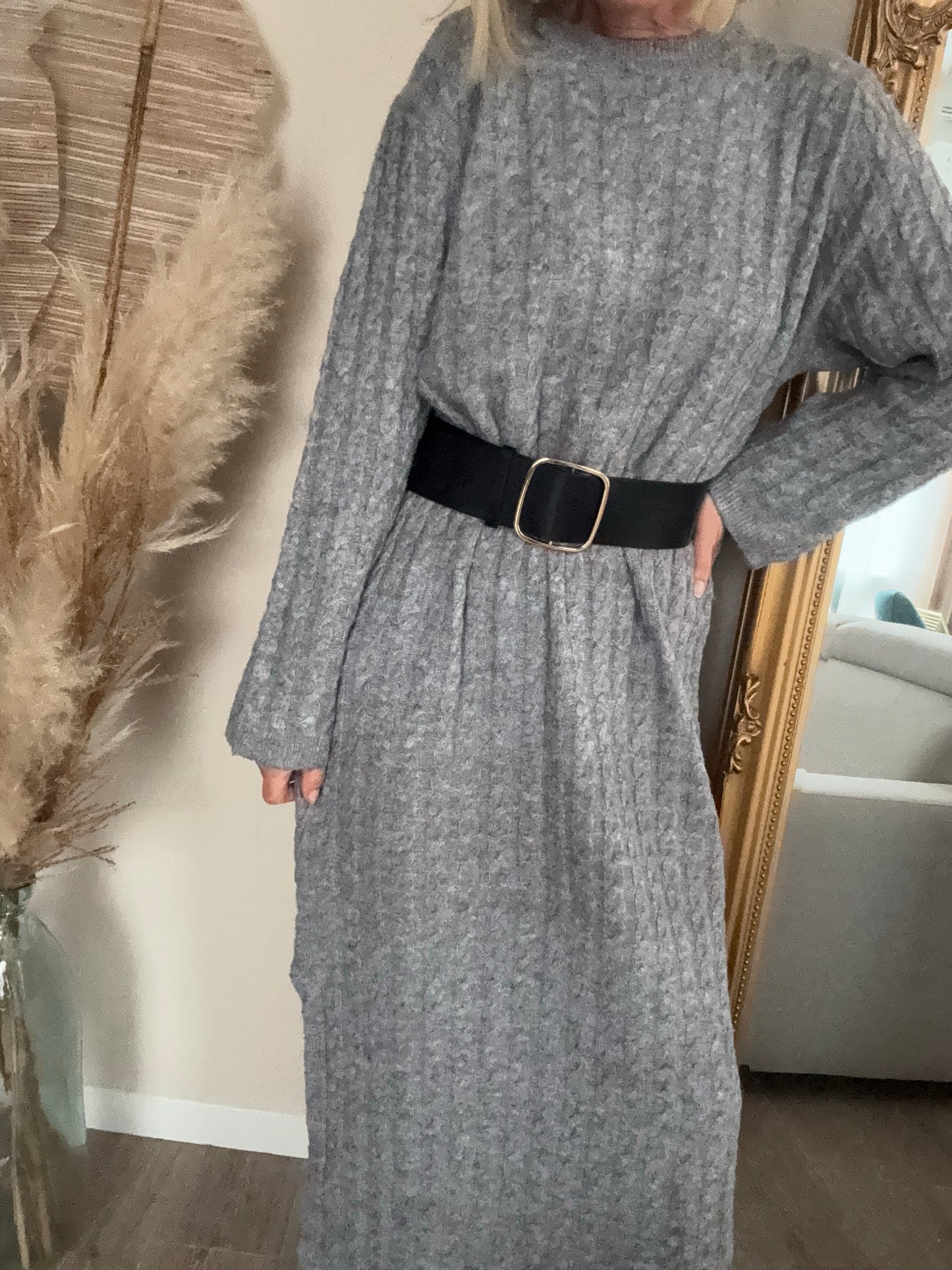 Robe Nicole