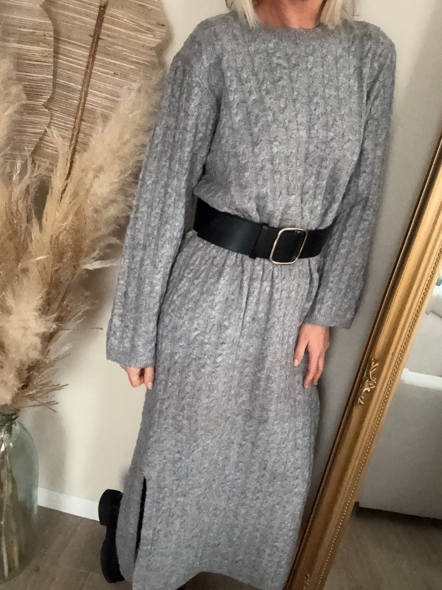 Robe Nicole